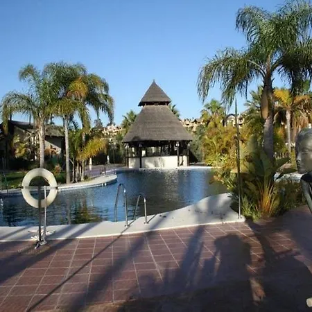El Campanario Del Paraiso エステポナ