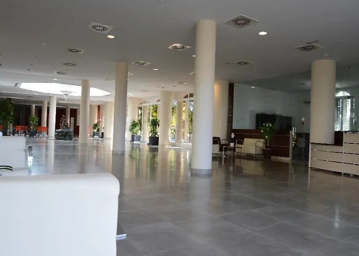 El Campanario Del Paraiso