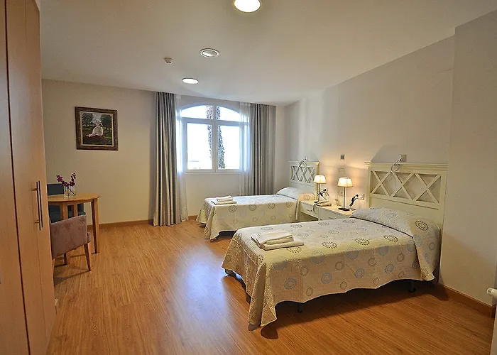 מלון El Campanario Del Paraiso 3*