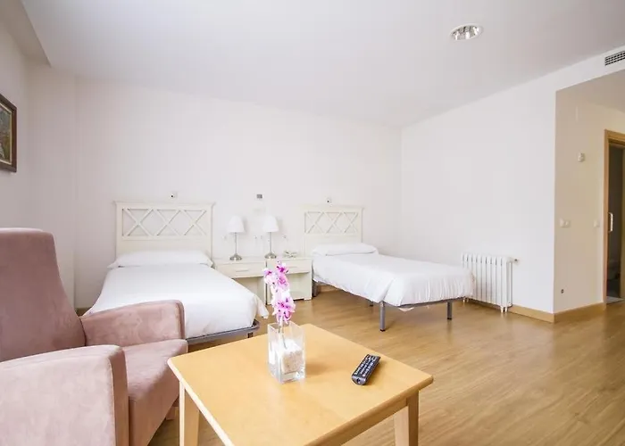 מלון El Campanario Del Paraiso 3*